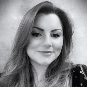 Zoe Robertson Headshot BW 1